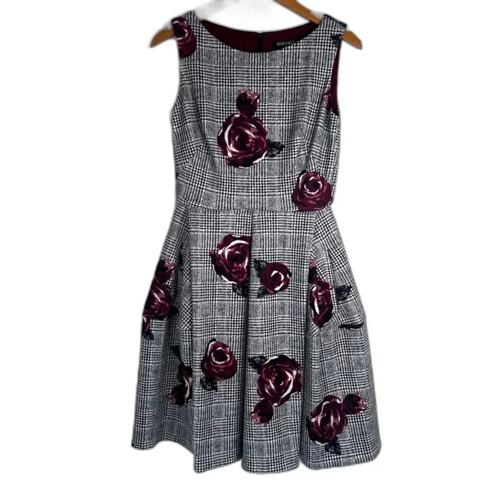 Roz & Ali‎ Sleeveless Black Floral Rose Print Fit & Flare Skater Dress Size 2